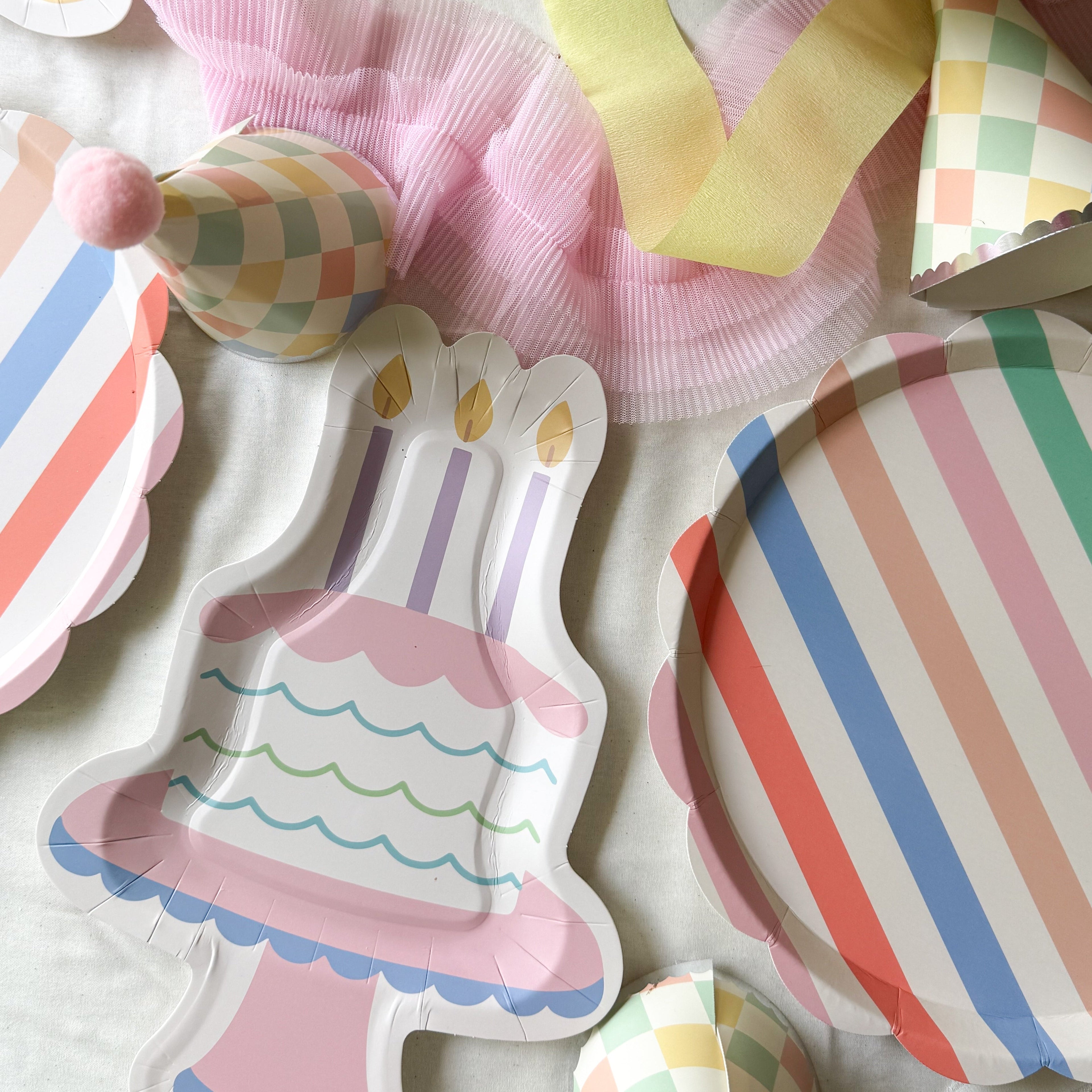 Shaped Birthday Cake Plate, 12pcs