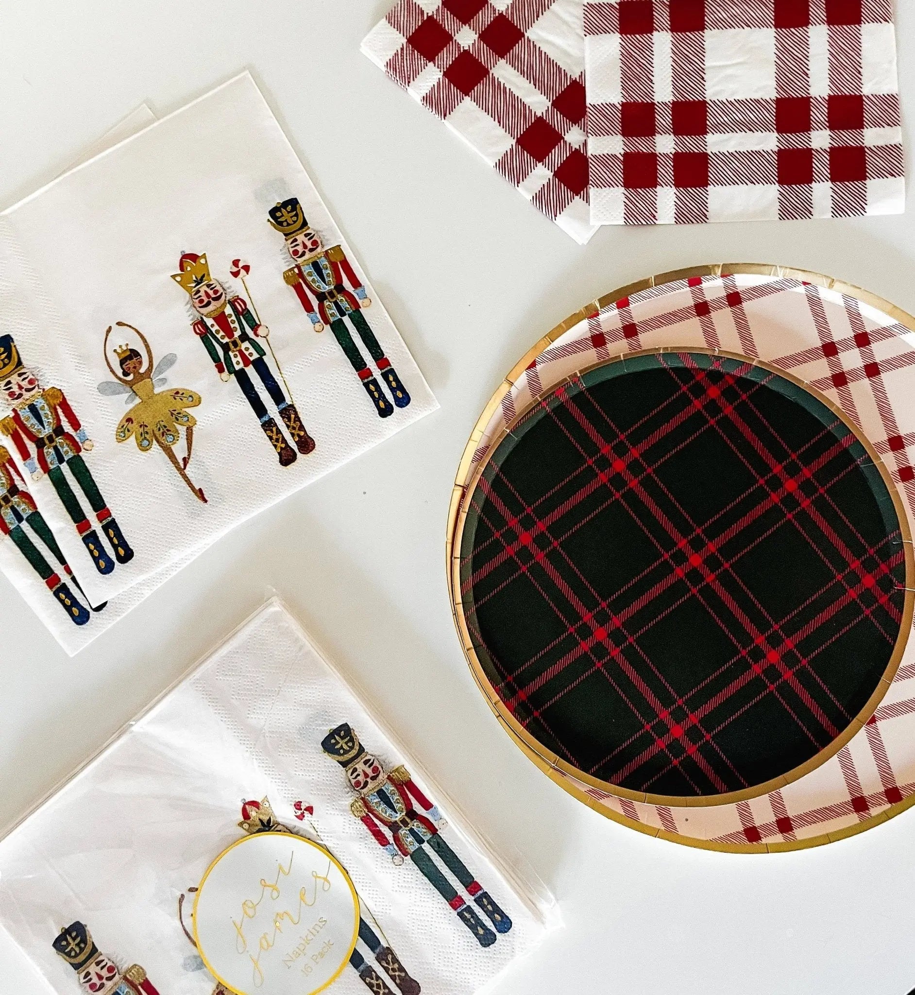Farmhouse Christmas Dessert Paper Plate (8pcs)