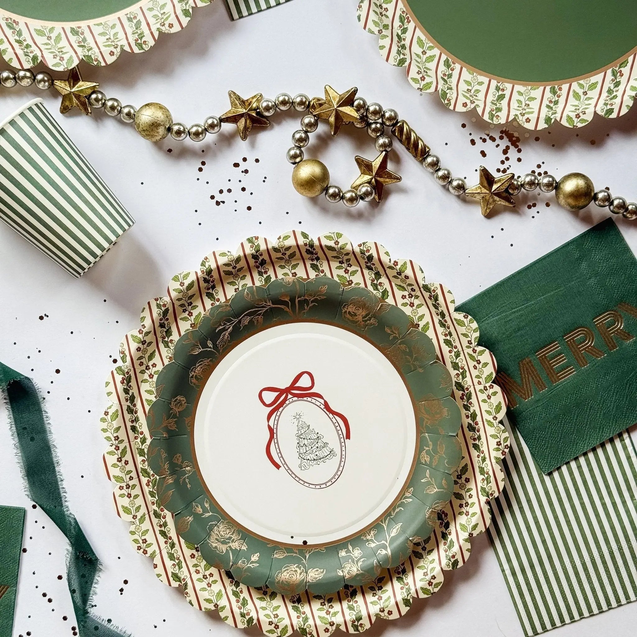 Merry Green Christmas Beverage Napkins (24pcs)