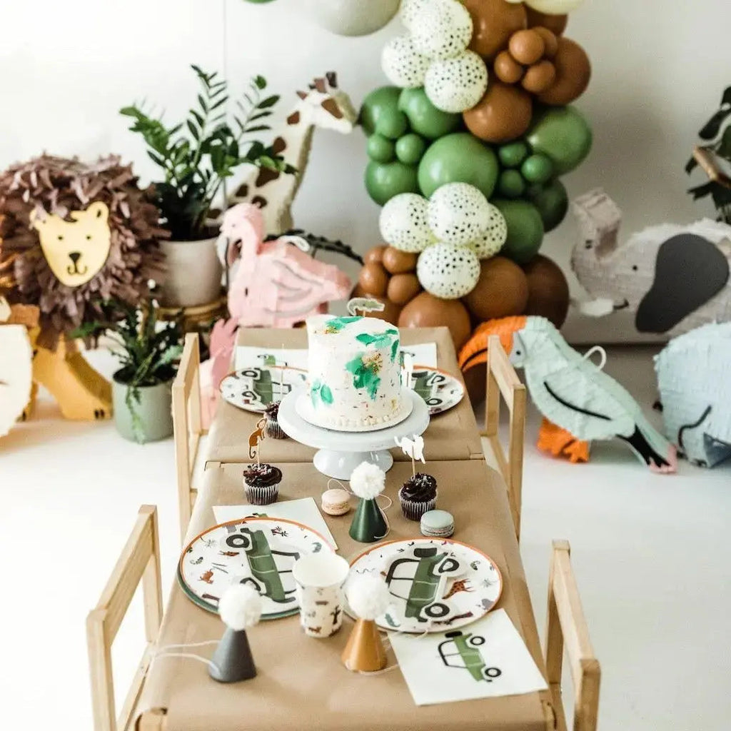 Safari Jeep Dessert Paper Party Plate (8pcs)