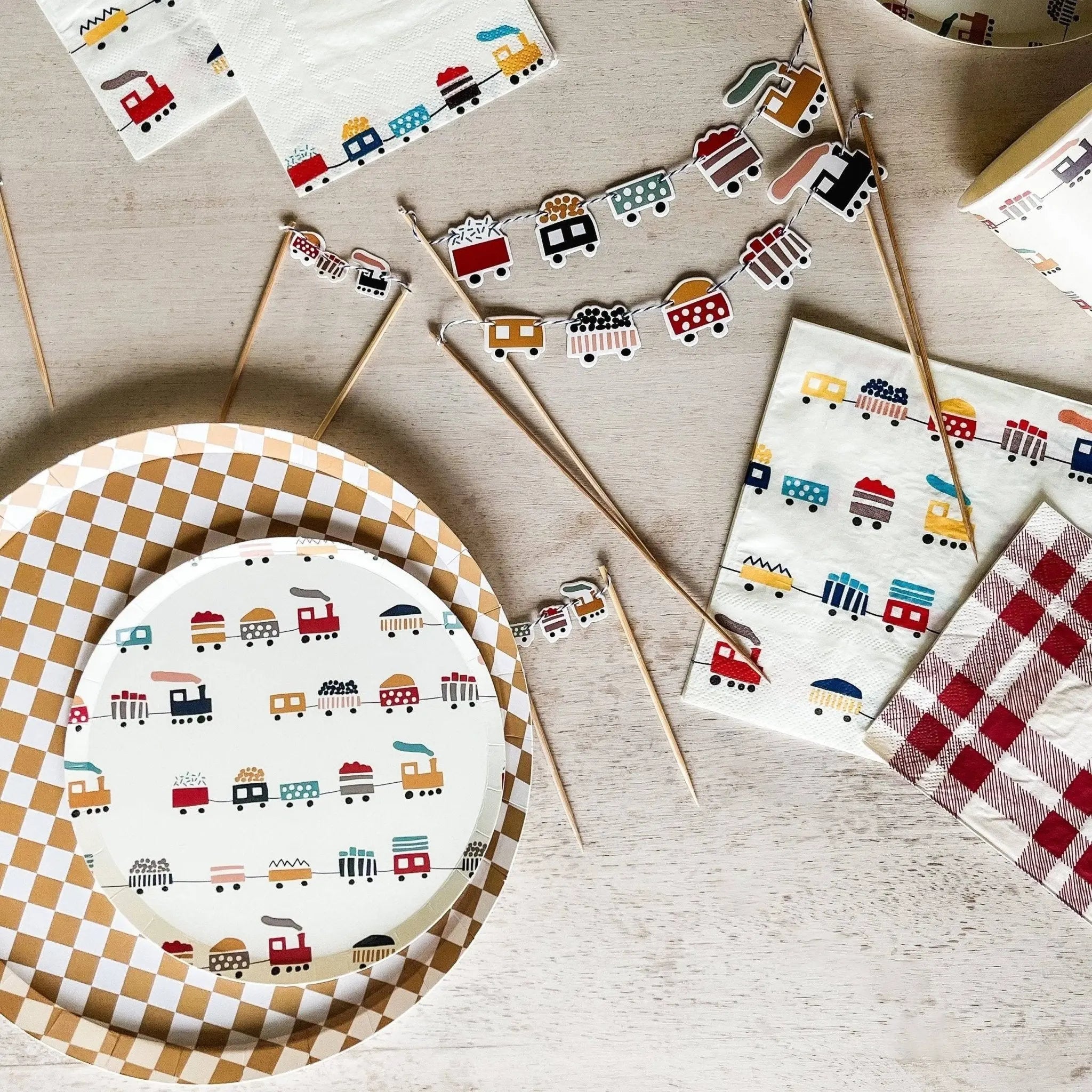 Train Large Disposable Paper Napkins (24pcs)